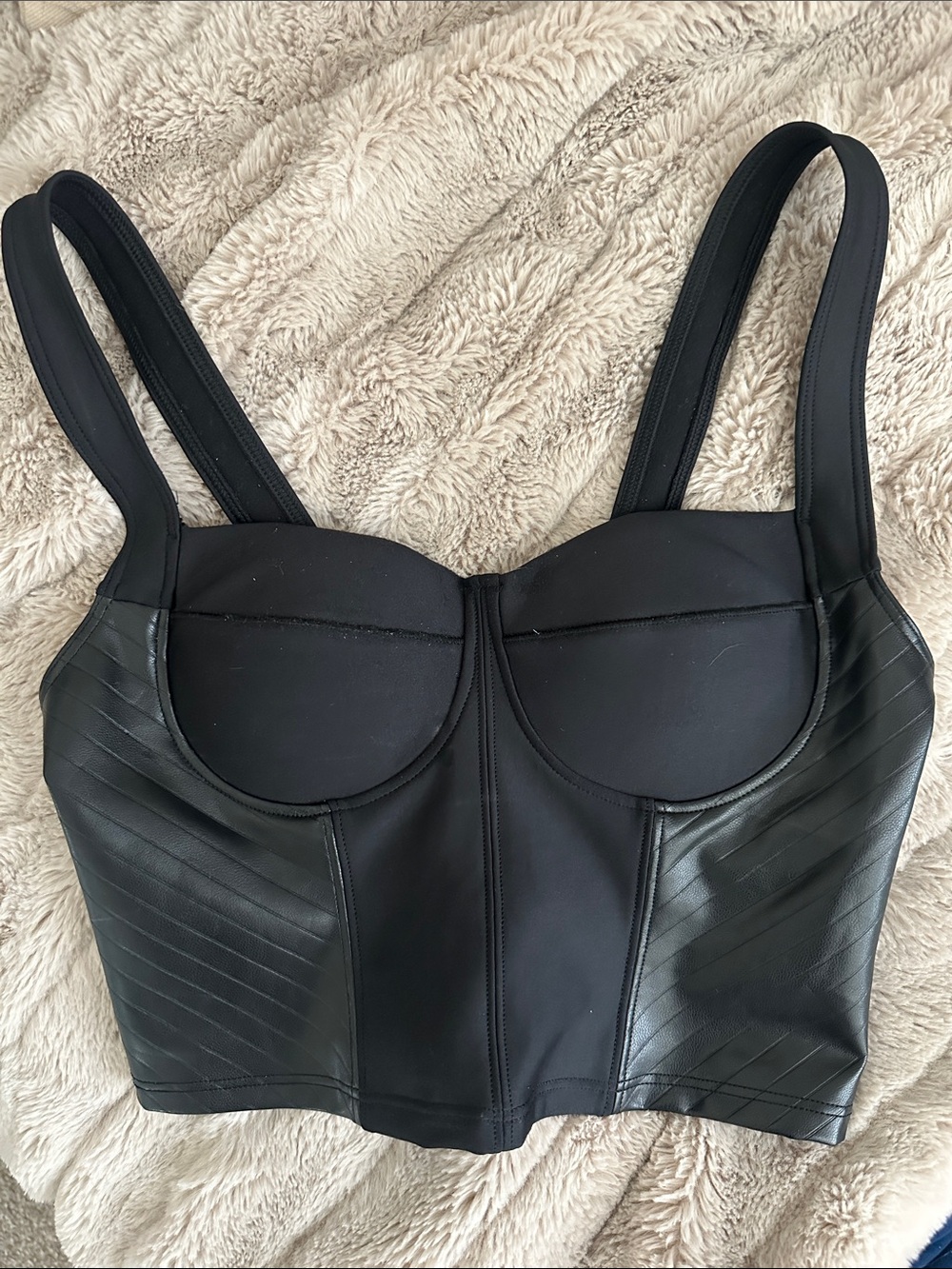 Alo Yoga Longline Winter Warm Cropped SuperMoto Tank Top in Black S NWOT - Picture 5 of 7